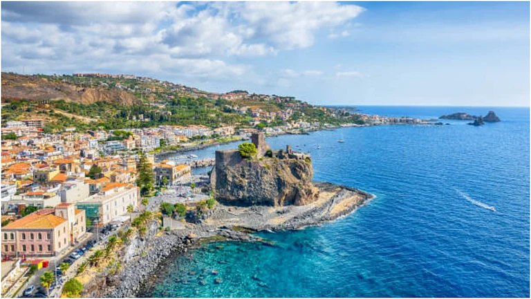 After Barcelona Protests, Italy's Siciliy Is Turning Away Tourists | Here's Why - | Photo: iStock